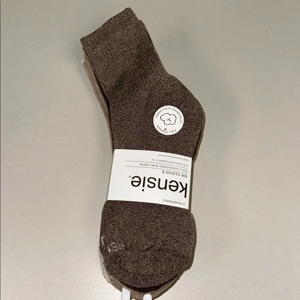 kensie Brown Tan Oatmeal Heather Ivory ON CLOUD 9 Fully Cushioned Socks 5 Pack